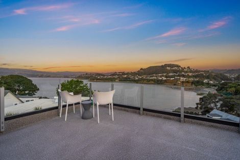 Photo of property in 22a Seaview Road, Paremata, Porirua, 5024