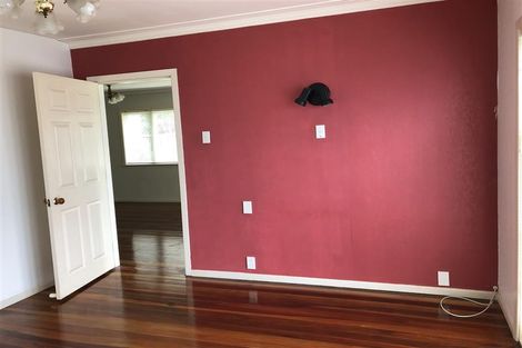 Photo of property in 1/13 Fairlea Road, Te Atatu South, Auckland, 0610