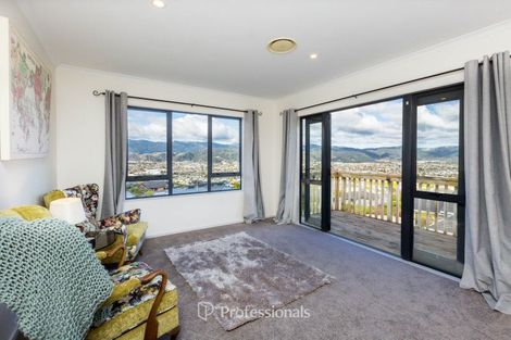 Photo of property in 28 Kirton Drive, Riverstone Terraces, Upper Hutt, 5018