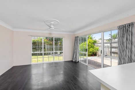 Photo of property in 75 Kath Hopper Drive, Orewa, 0931