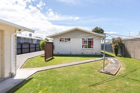 Photo of property in 65 Johns Road, Rangiora, 7400