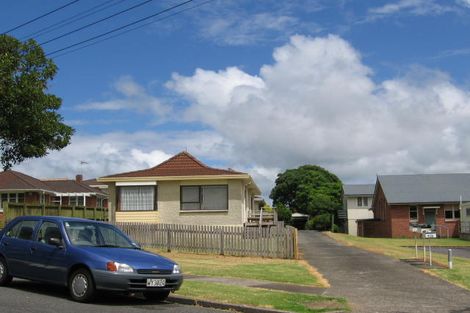 Photo of property in 1/11 Fenwick Avenue, Milford, Auckland, 0620