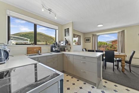 Photo of property in 47 Black Peak Road, Omarama, 9412