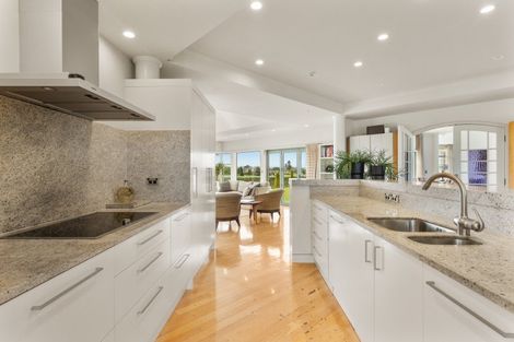 Photo of property in 26 Bristow Street, Saint Johns Hill, Whanganui, 4501