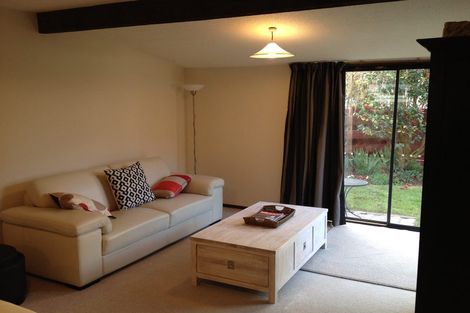 Photo of property in 4/214 Springfield Road, St Albans, Christchurch, 8014