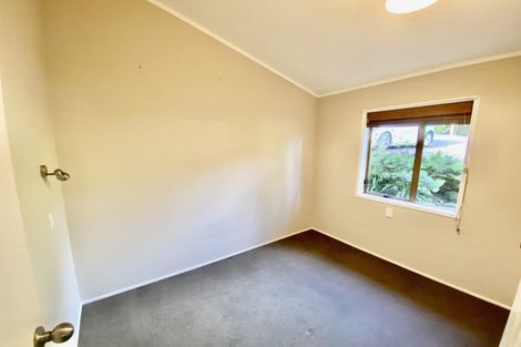 Photo of property in 11 Glenbush Place, Birkenhead, Auckland, 0626
