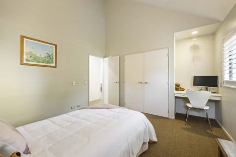 Photo of property in 18 Landscape Road, Mount Eden, Auckland, 1024