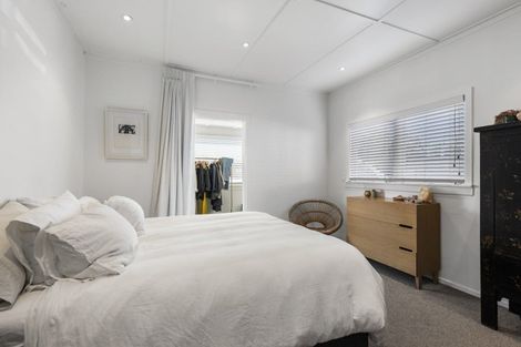 Photo of property in 1018 Great North Road, Point Chevalier, Auckland, 1022