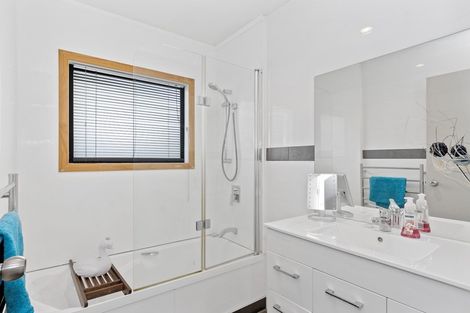 Photo of property in 33b Meander Drive, Welcome Bay, Tauranga, 3112