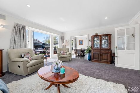 Photo of property in 9 Derwent Lee Grove, Epuni, Lower Hutt, 5011