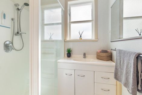 Photo of property in 57 Kuku Beach Road, Kuku, Levin, 5570