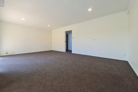 Photo of property in 33 Sandwick Drive, Weymouth, Auckland, 2103