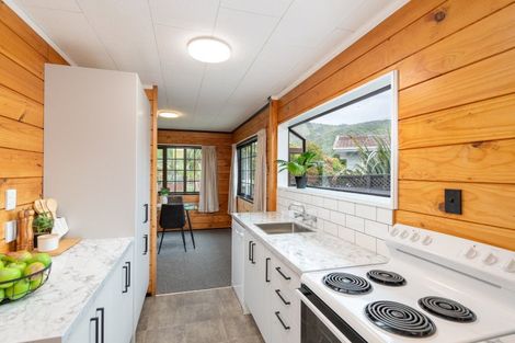 Photo of property in 60 Pasadena Crescent, Totara Park, Upper Hutt, 5018