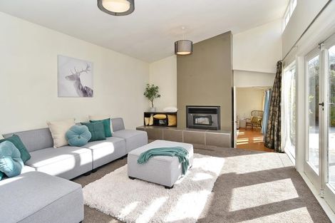 Photo of property in 182 Main North Road, Redwood, Christchurch, 8051