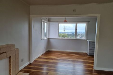 Photo of property in 602 East Coast Road, Pinehill, Auckland, 0630