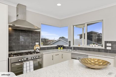 Photo of property in 233b Dickson Road, Papamoa Beach, Papamoa, 3118