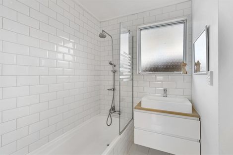 Photo of property in 48 Childers Road, Ranui, Auckland, 0612