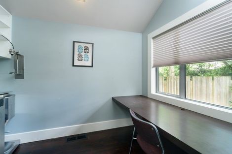 Photo of property in 12 Burnell Avenue, Thorndon, Wellington, 6011