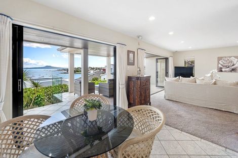 Photo of property in 1/13 Takutai Avenue, Bucklands Beach, Auckland, 2012