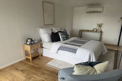 Photo of property in 17 Broadbent Street, Riccarton, Christchurch, 8041