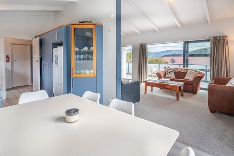 Photo of property in 21 Selwyn Avenue, Akaroa, 7520