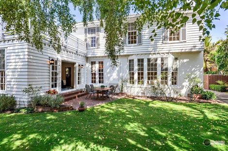 Photo of property in 2 Hautana Square, Woburn, Lower Hutt, 5010