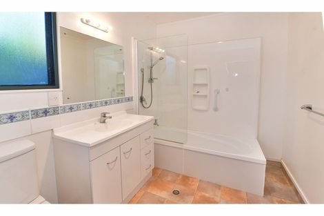 Photo of property in 81 Vipond Road, Stanmore Bay, Whangaparaoa, 0932