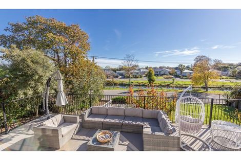 Photo of property in 249 Fifield Terrace, Opawa, Christchurch, 8023