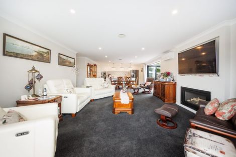 Photo of property in 16 Serenity Crescent, Kelvin Grove, Palmerston North, 4414