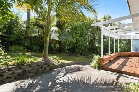 Photo of property in 2/70 Churchill Road, Murrays Bay, Auckland, 0630