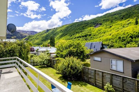 Photo of property in 37 Devon Street, Arrowtown, 9302
