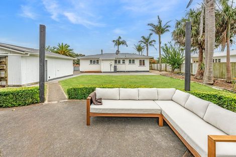 Photo of property in 7 Hussey Street, Waverley, 4510