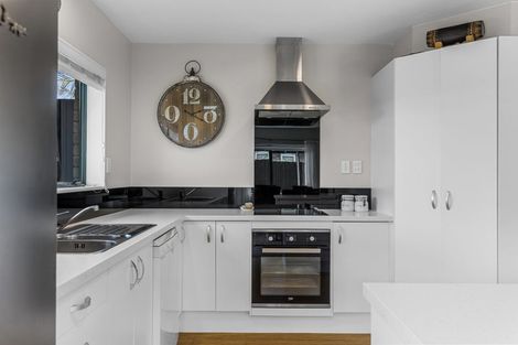 Photo of property in 21 Romana Crescent, Papamoa Beach, Papamoa, 3118