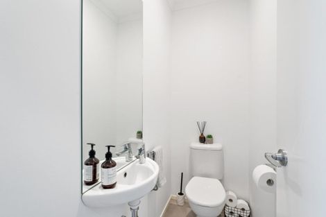 Photo of property in 10 Shelduck Way, Hobsonville, Auckland, 0616