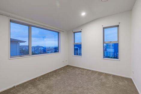 Photo of property in 3 Tuangi Street, Long Bay, Auckland, 0630