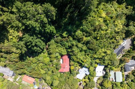 Photo of property in 142 Pinehaven Road, Pinehaven, Upper Hutt, 5019