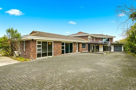 Photo of property in 4220a Great North Road, Glendene, Auckland, 0602