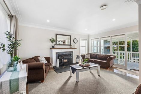 Photo of property in 199 Waimumu Road, Massey, Auckland, 0614