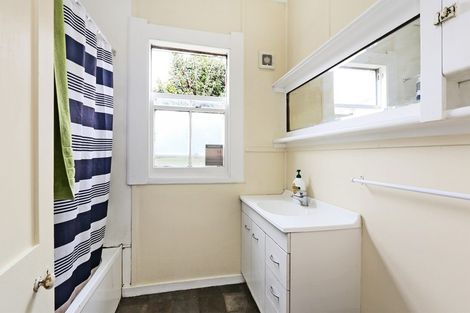 Photo of property in 402 Avenue Road West, Hastings, 4122