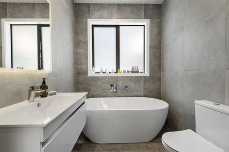 Photo of property in 12 Croatia Avenue, Huapai, Kumeu, 0810