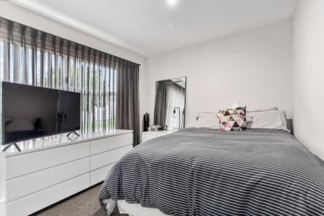 Photo of property in 33 Arion Road, Takanini, 2112