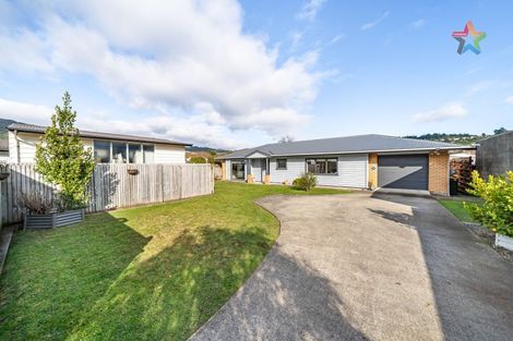 Photo of property in 14a Glen Road, Stokes Valley, Lower Hutt, 5019