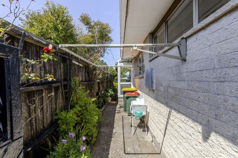 Photo of property in 11a Longview Drive, Merrilands, New Plymouth, 4312