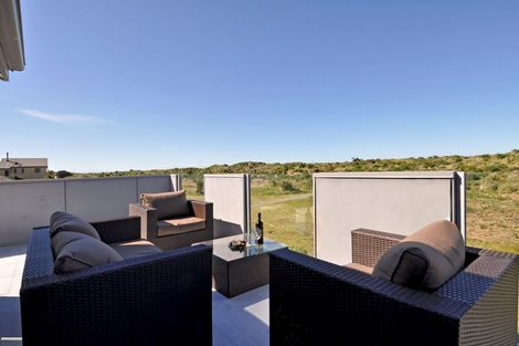 Photo of property in 14 Stout Street, Waimairi Beach, Christchurch, 8083