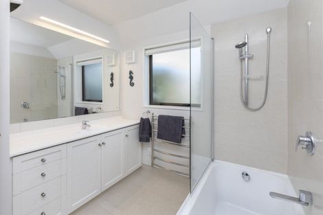 Photo of property in 7 Tripp Place, Ilam, Christchurch, 8041