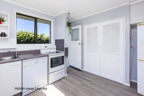 Photo of property in 9b Kansas Grove, Totara Park, Upper Hutt, 5018