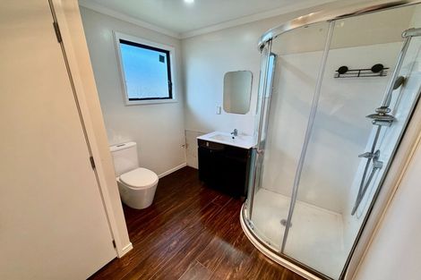 Photo of property in 112 Sunnyside Road, Sunnyvale, Auckland, 0612