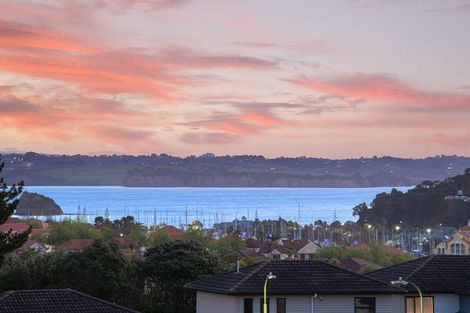 Photo of property in 15 The Rise, Gulf Harbour, Whangaparaoa, 0930