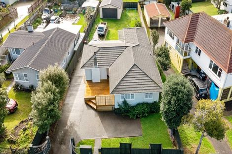 Photo of property in 92 Ti Rakau Drive, Pakuranga, Auckland, 2010