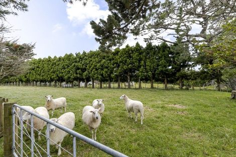 Photo of property in 327 Awai Road, Tarurutangi, New Plymouth, 4372
